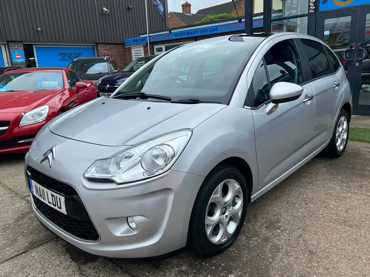 2011-citroen-c3-14-connexion-big-7