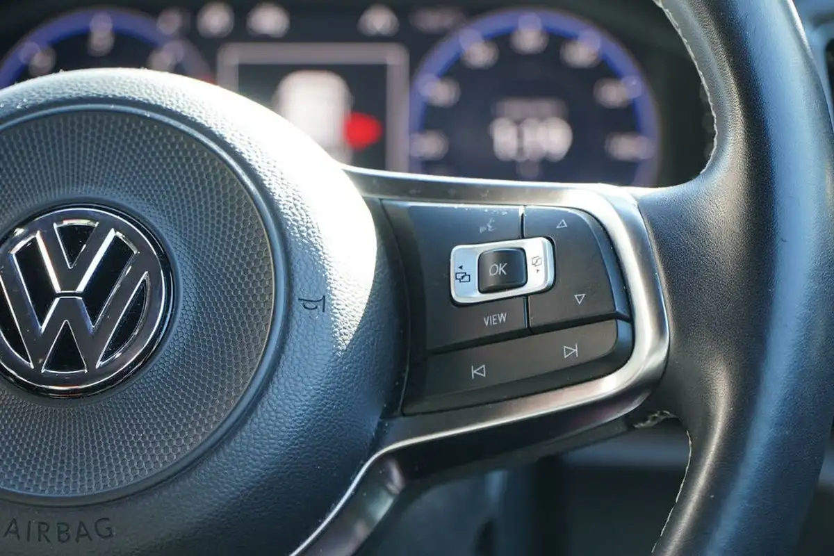 2020-volkswagen-t-roc-20tdi-r-line-dsg-big-43