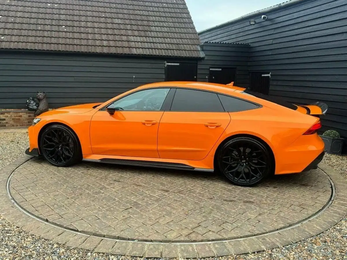 2020-audi-rs7-40-tfsi-carbon-black-big-40