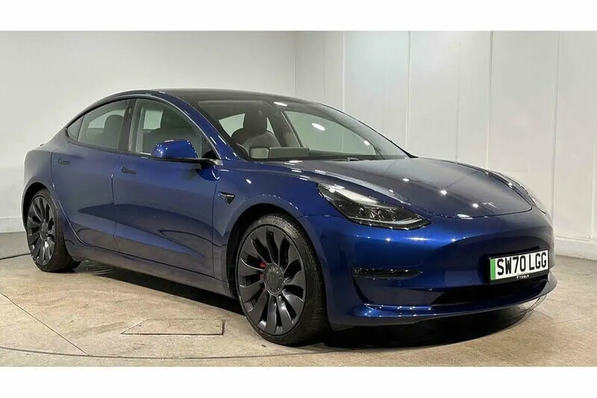 2020-tesla-model-3-e-performance-big-10