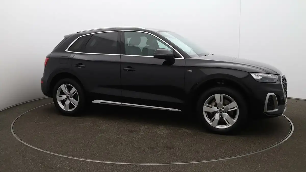 2022-audi-q5-20-50-tfsi-e-s-line-station-wagon-big-46