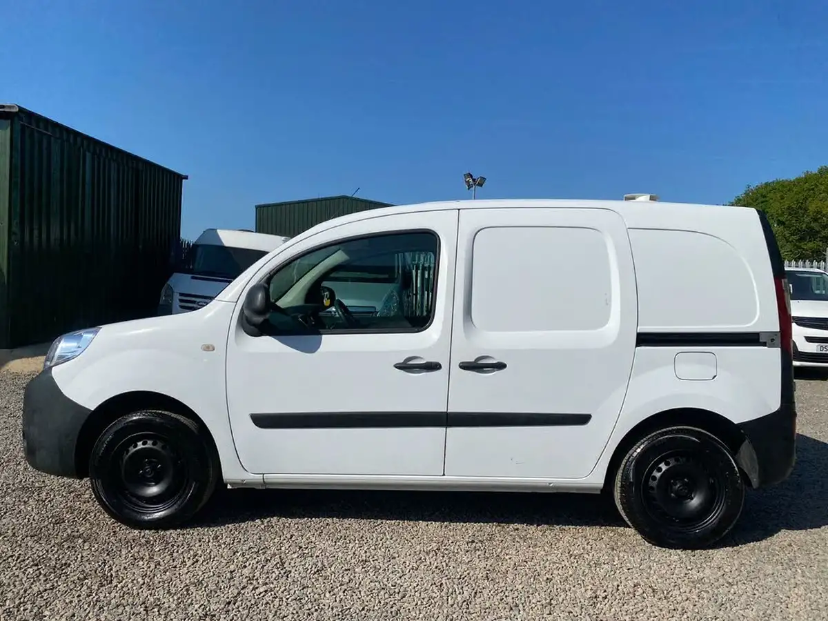 2015-renault-kangoo-15td-ml19-dci-75-business-panel-big-19