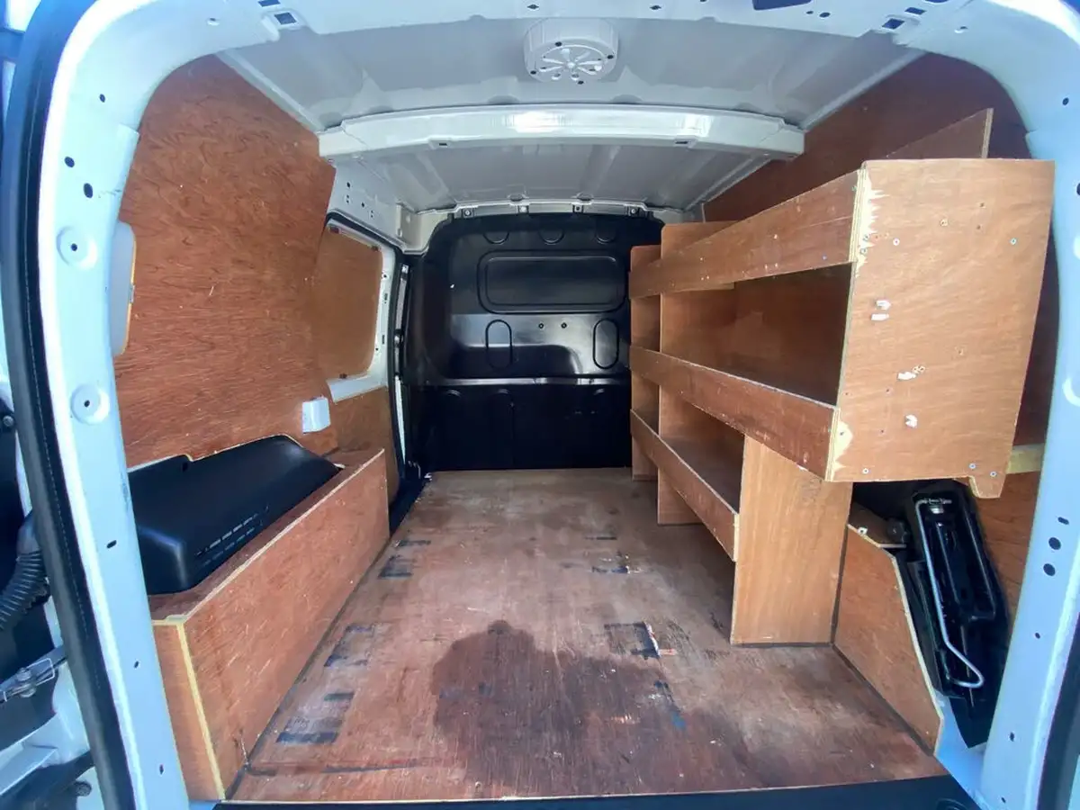 2015-renault-kangoo-15td-ml19-dci-75-business-panel-big-43