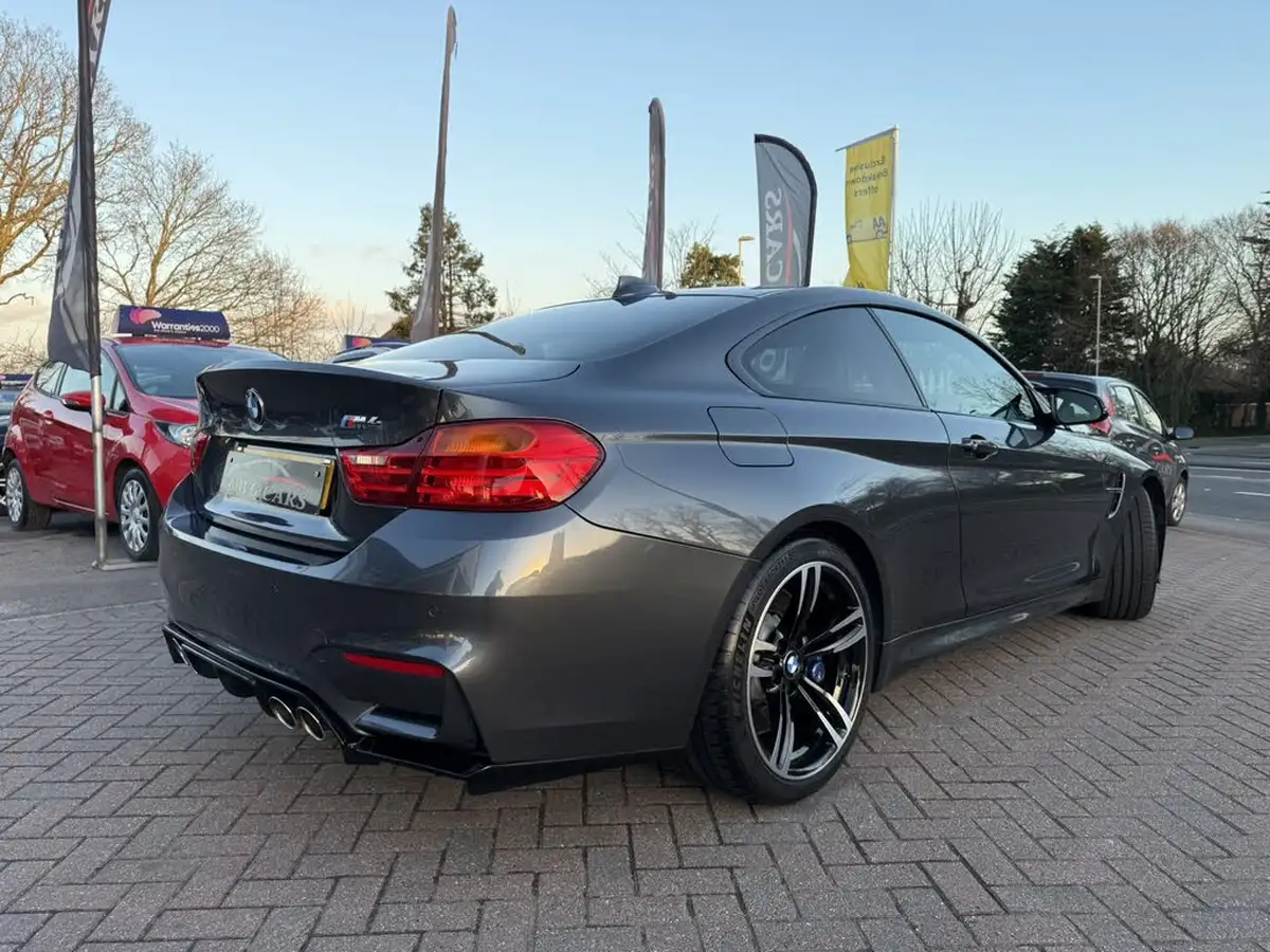 2015-bmw-4-series-30-m4-425bhp-ss-coupe-m-dct-big-6