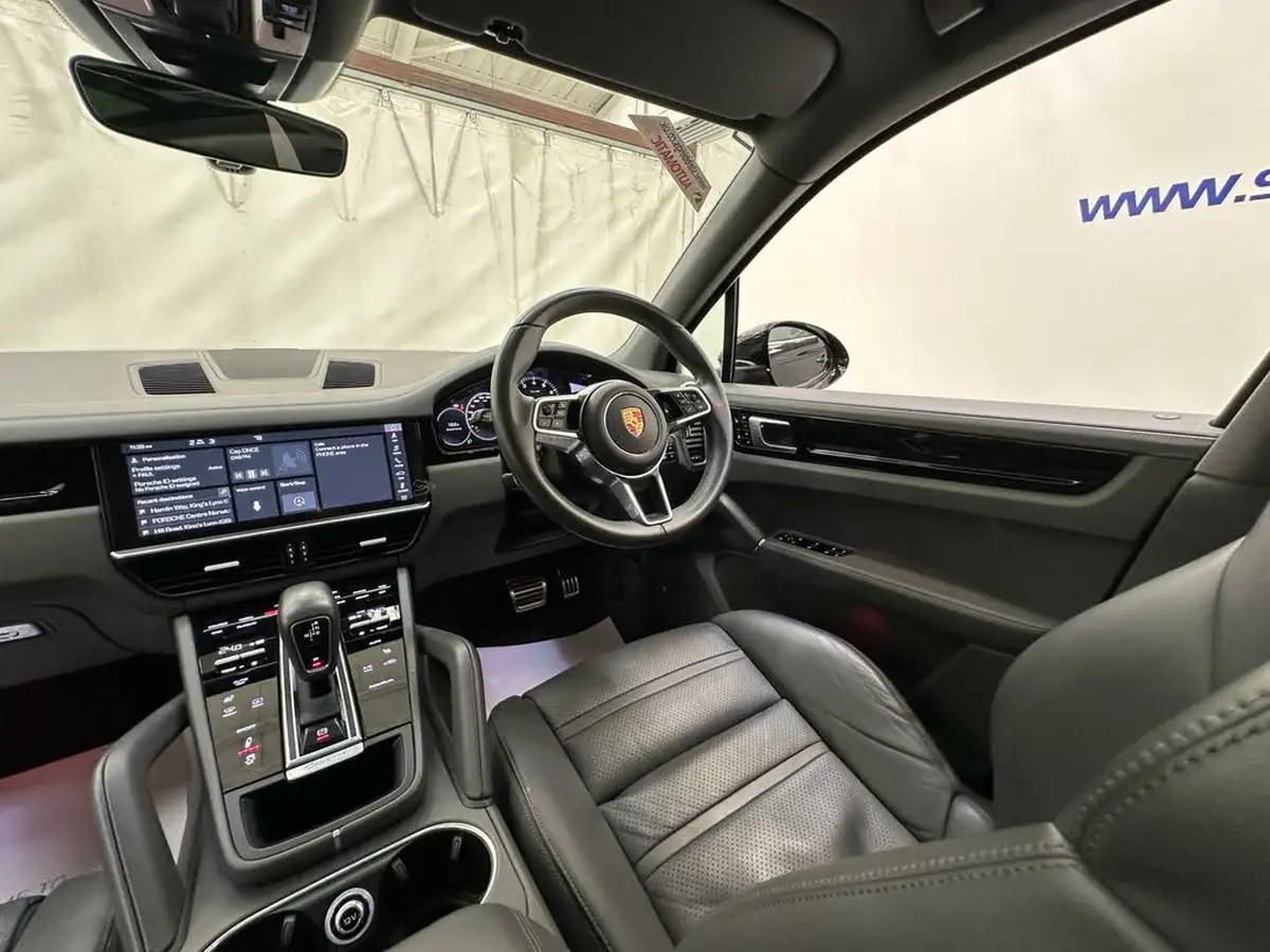 2018-porsche-cayenne-30-v6-s-big-29
