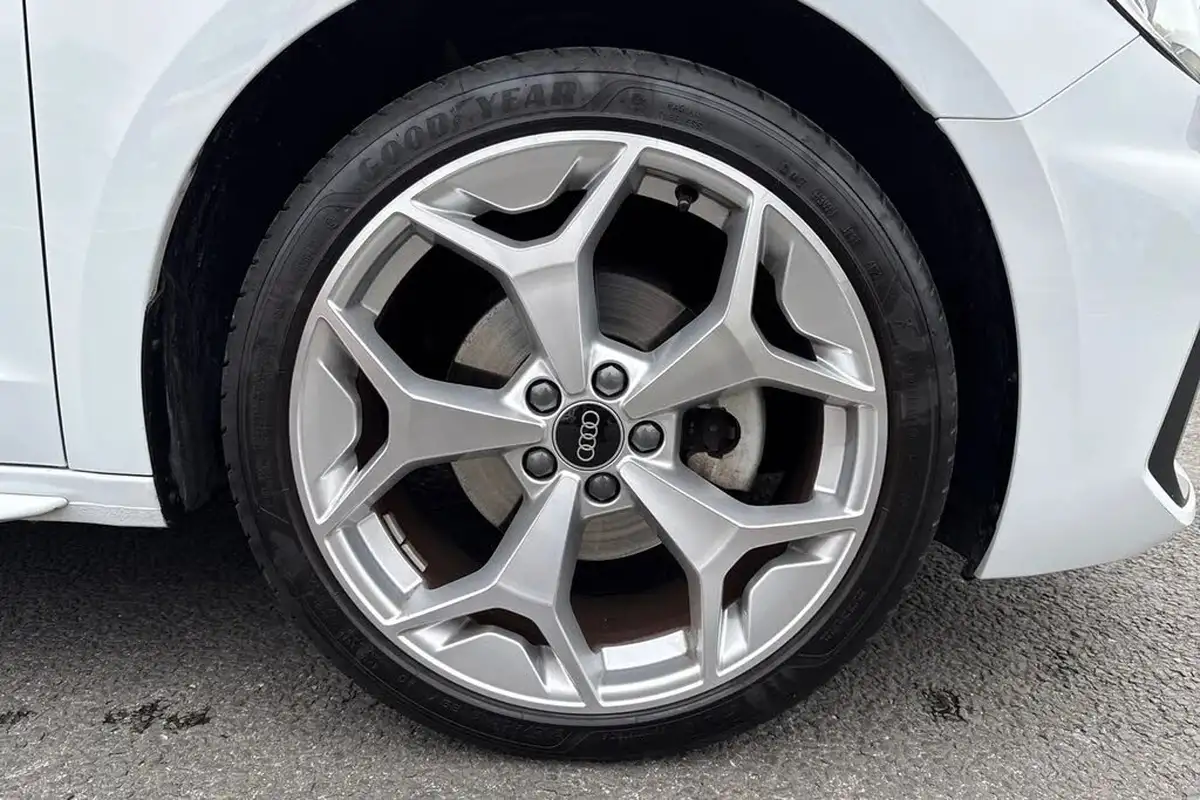 2023-audi-a1-10-30-tfsi-s-line-big-6
