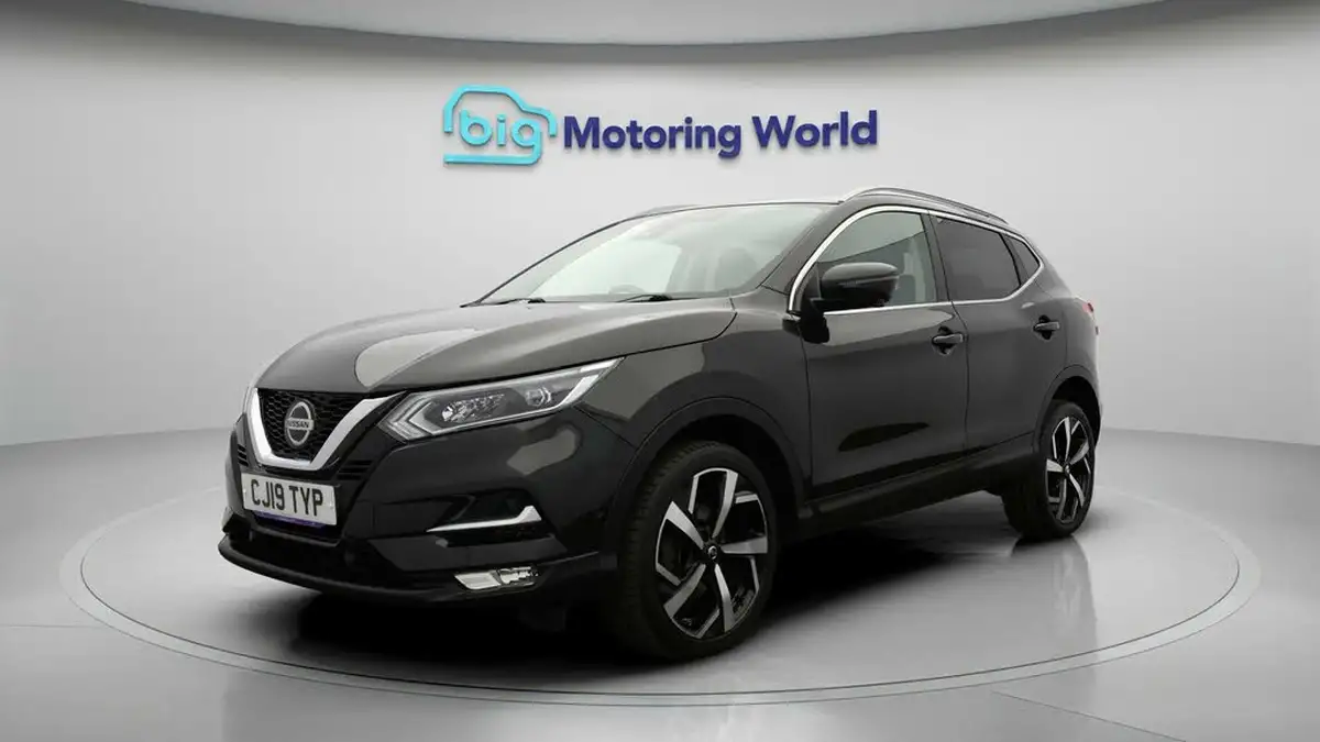 2019-nissan-qashqai-15dci-tekna-dct-big-2