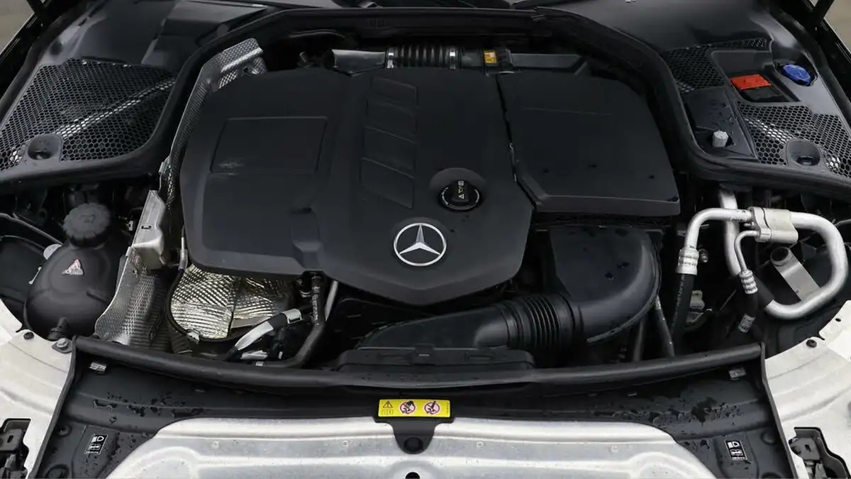 2020-mercedes-benz-c-class-20d-c220d-amg-line-premium-coupe-2d-big-18