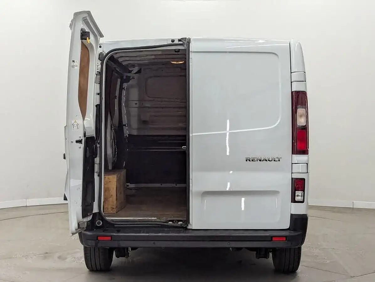 2021-renault-trafic-20dci-ll30-energy-120-business-panel-big-17