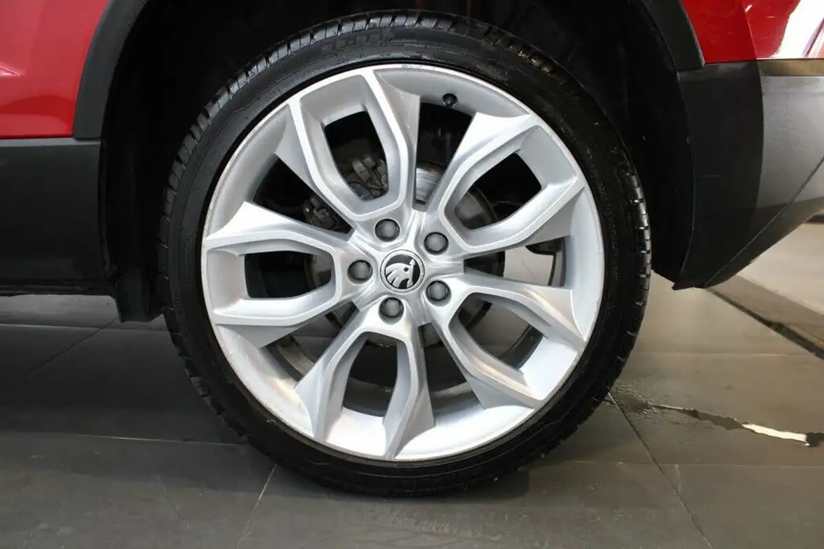 2018-skoda-karoq-15-tsi-edition-ss-dsg-big-8