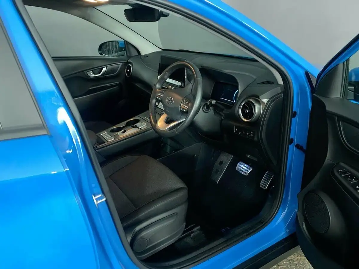 2022-hyundai-kona-e-premium-136ps-39kwh-big-14