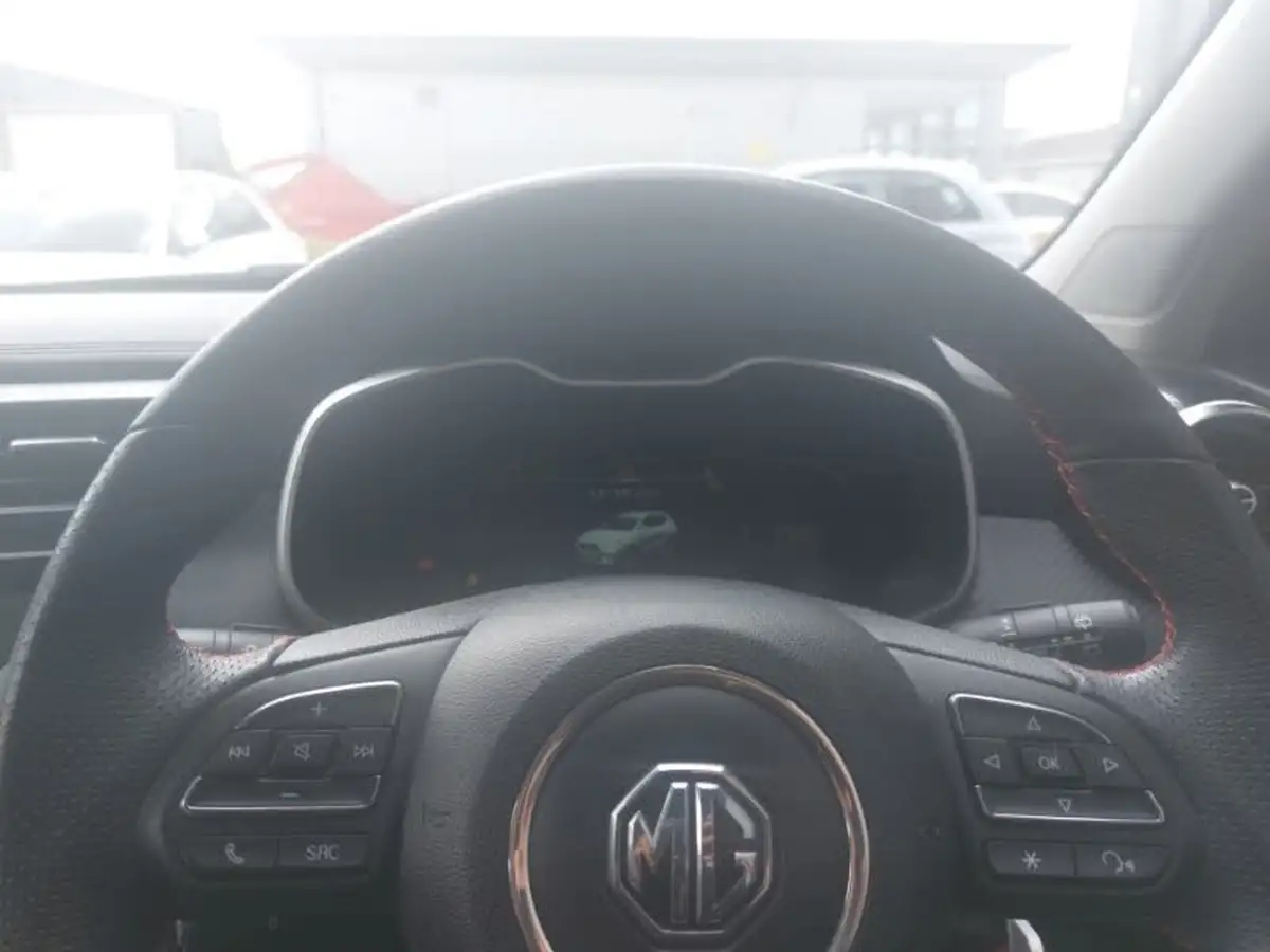 2022-mg-zs-suv-15-vti-tech-exclusive-big-9