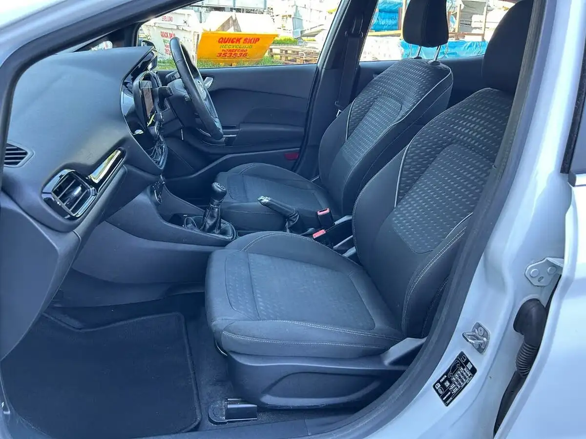 2017-ford-fiesta-11-ti-vct-zetec-5d-big-21