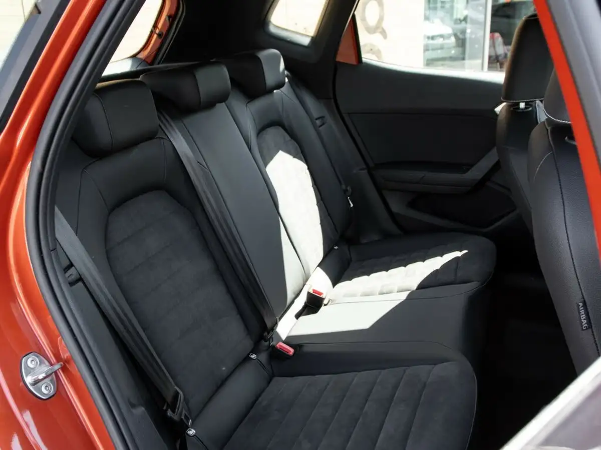 2019-seat-arona-10-tsi-xcellence-lux-ss-dsg-big-33