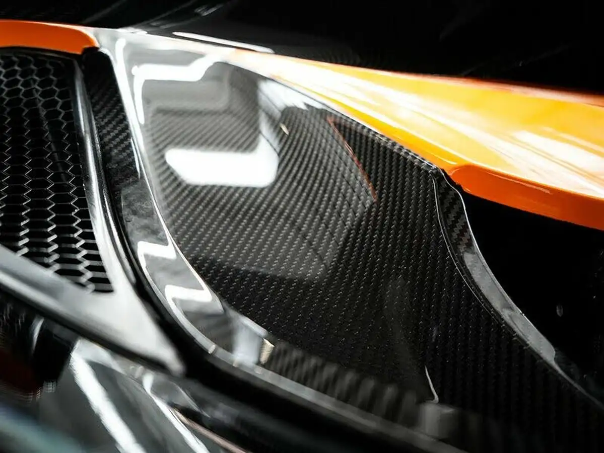 2018-mclaren-720s-40-luxury-big-35