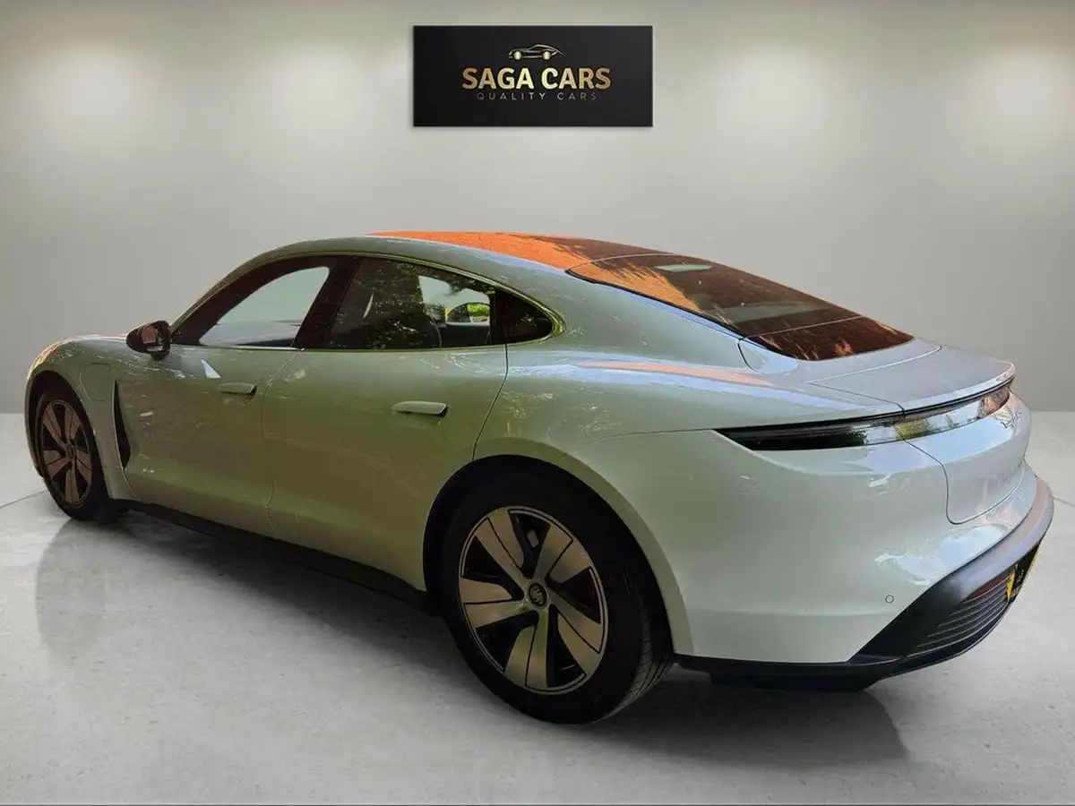 2020-porsche-taycan-e-4s-571ps-performance-battery-plus-big-7
