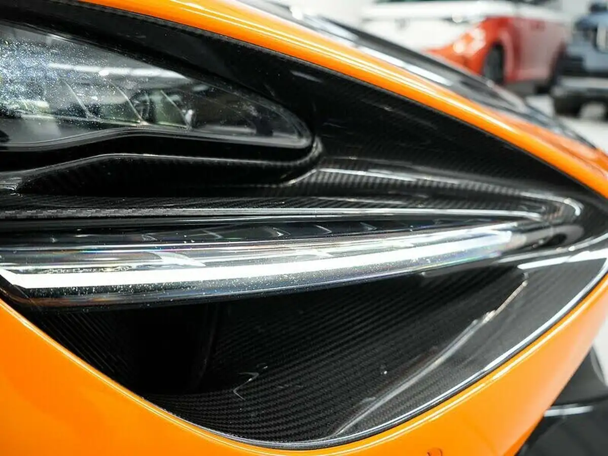 2018-mclaren-720s-40-luxury-big-11