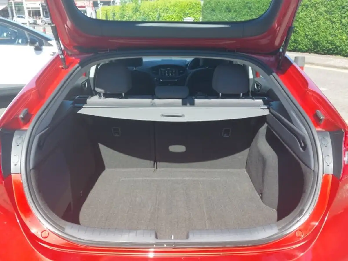 2019-hyundai-ioniq-16-gdi-premium-hybrid-big-7