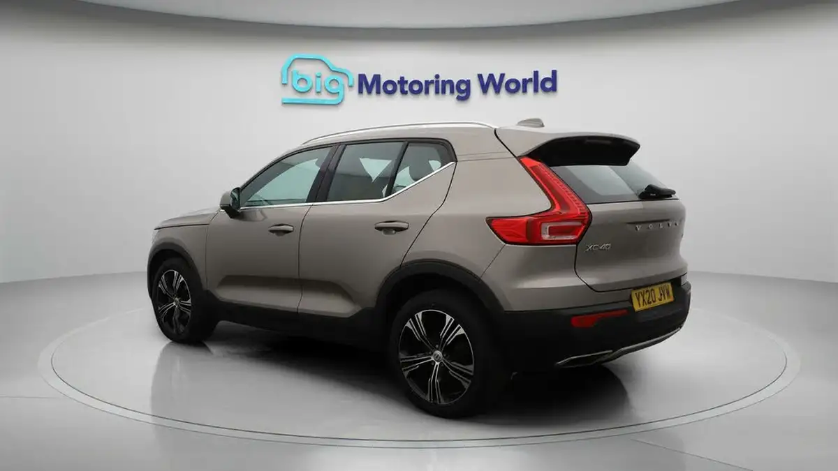 2020-volvo-xc40-20td-d3-inscription-pro-big-5