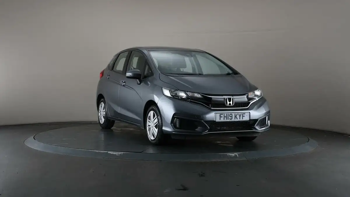 2019-honda-jazz-13-i-vtec-s-big-47