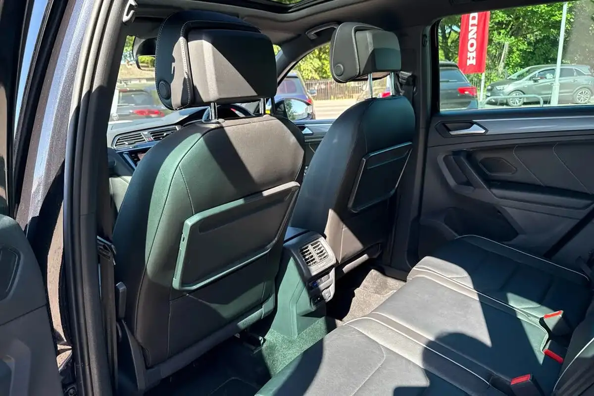 2019-volkswagen-tiguan-20tdi-r-line-tech-150ps-dsg-big-21