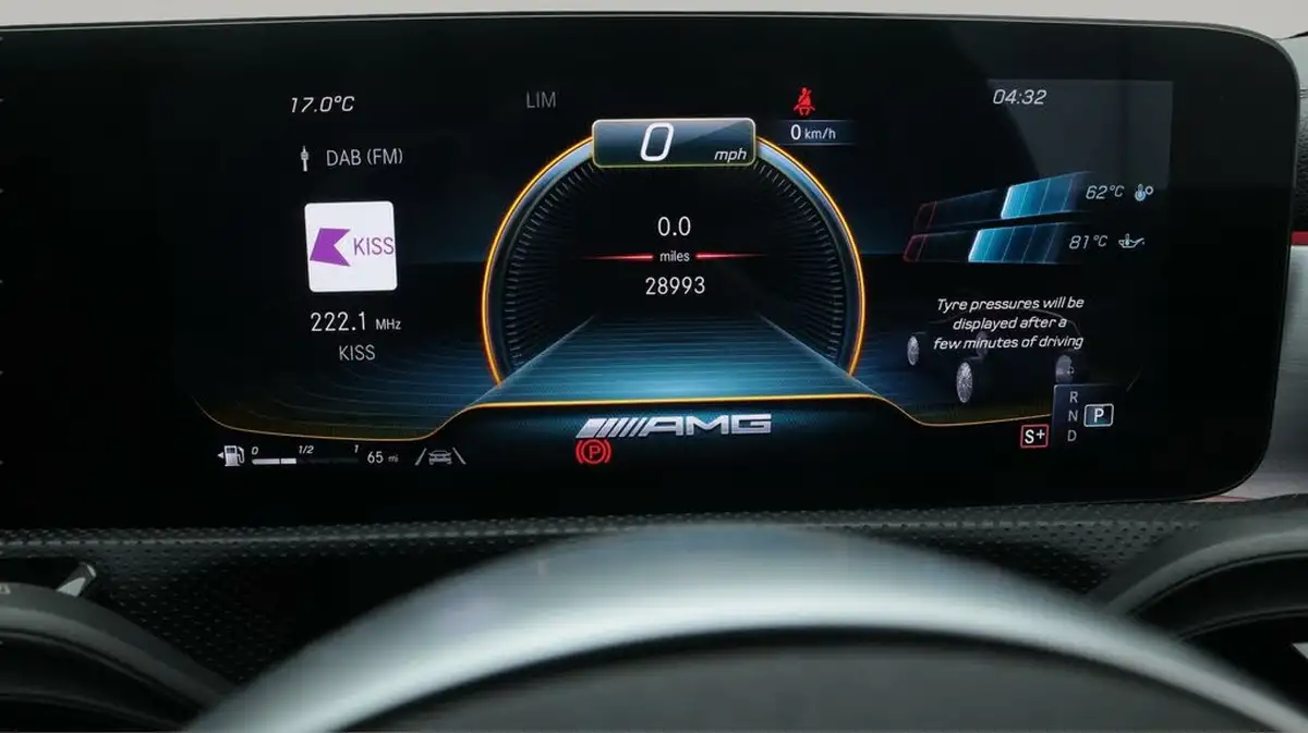 2020-mercedes-benz-a-class-20-a35-amg-premium-hatchback-5d-big-10
