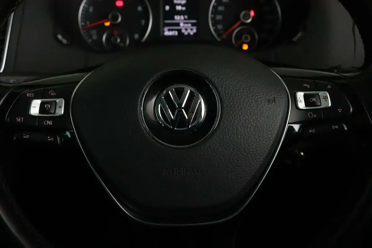 2021-volkswagen-sharan-14-tsi-se-nav-dsg-big-15