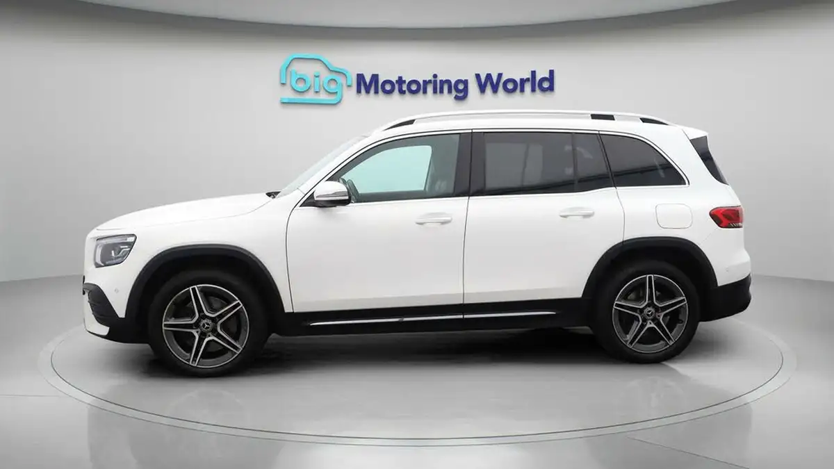 2020-mercedes-benz-glb-class-20d-glb220d-amg-line-premium-plus-driving-assistance7-big-4