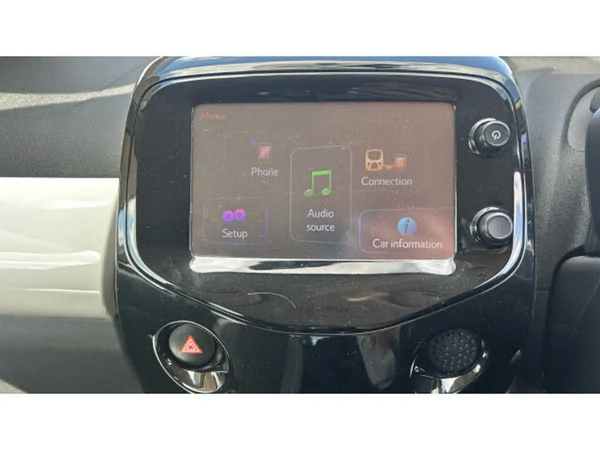 2018-toyota-aygo-10-vvt-i-x-style-71bhp-big-33
