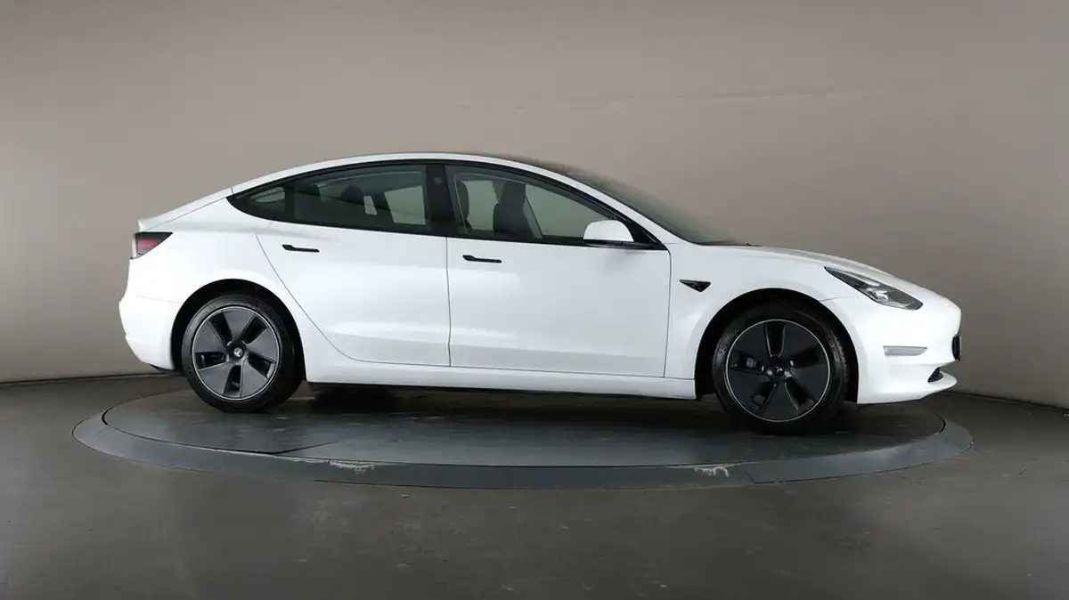 2021-tesla-model-3-e-long-range-4x4-big-58