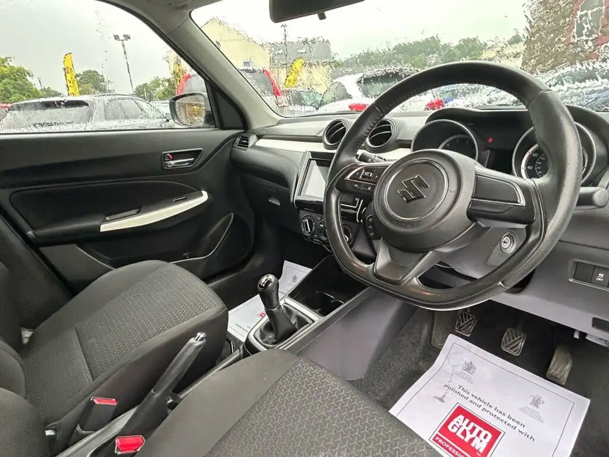 2018-suzuki-swift-10-boosterjet-sz-t-111ps-big-33
