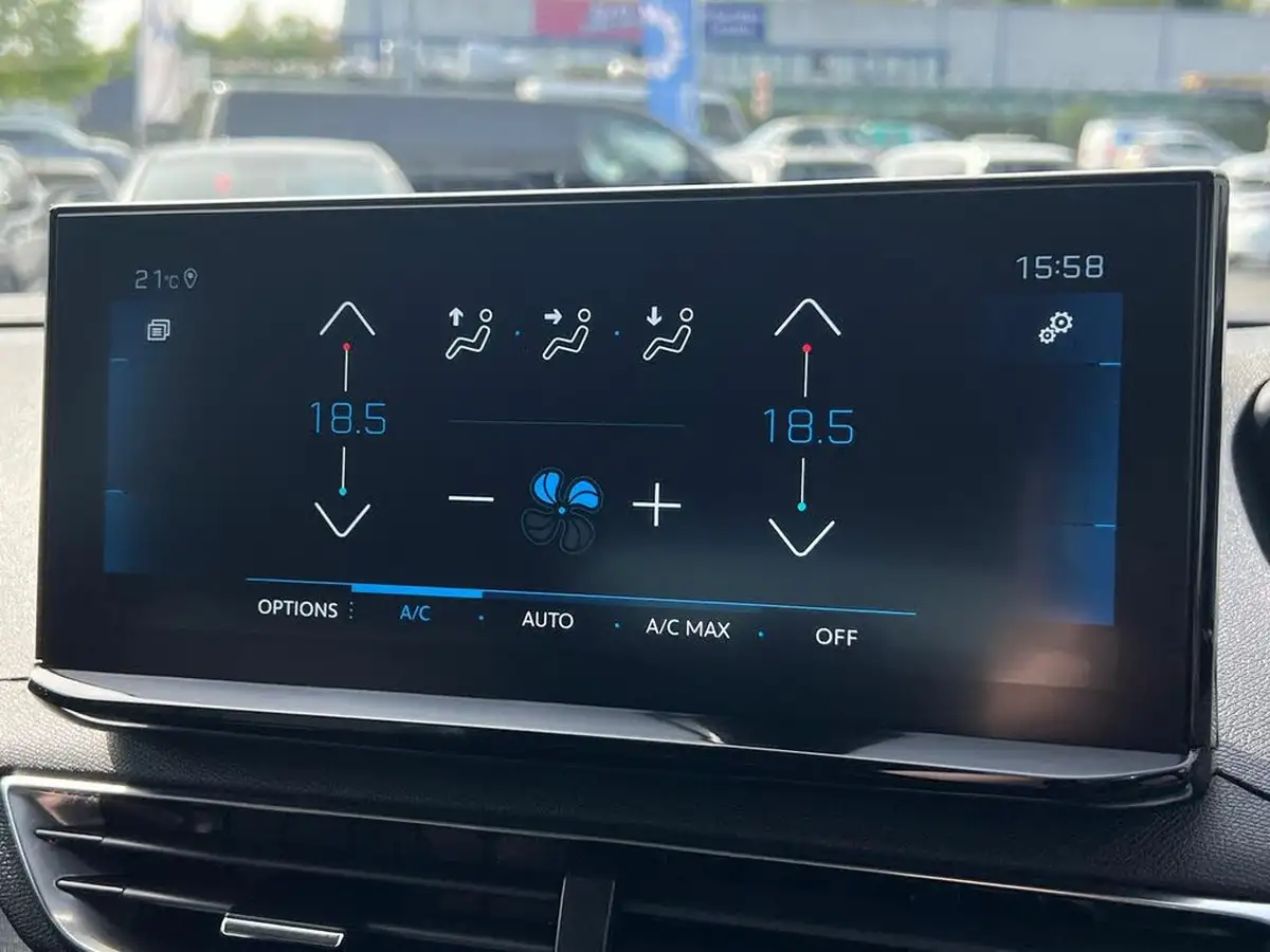 2022-peugeot-3008-suv-12-puretech-allure-premium-eat8-big-13