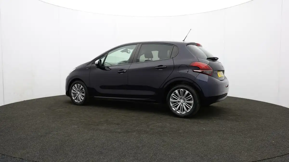 2019-peugeot-208-12-puretech-signature-big-73