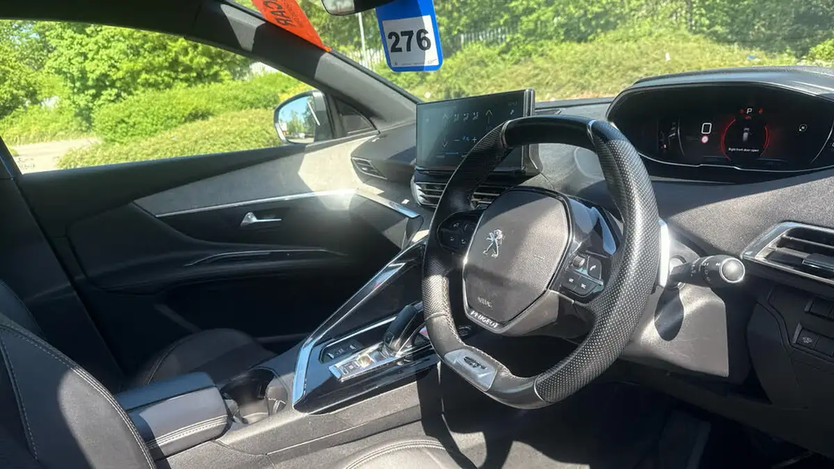 2022-peugeot-3008-suv-15-bluehdi-gt-eat8-big-10