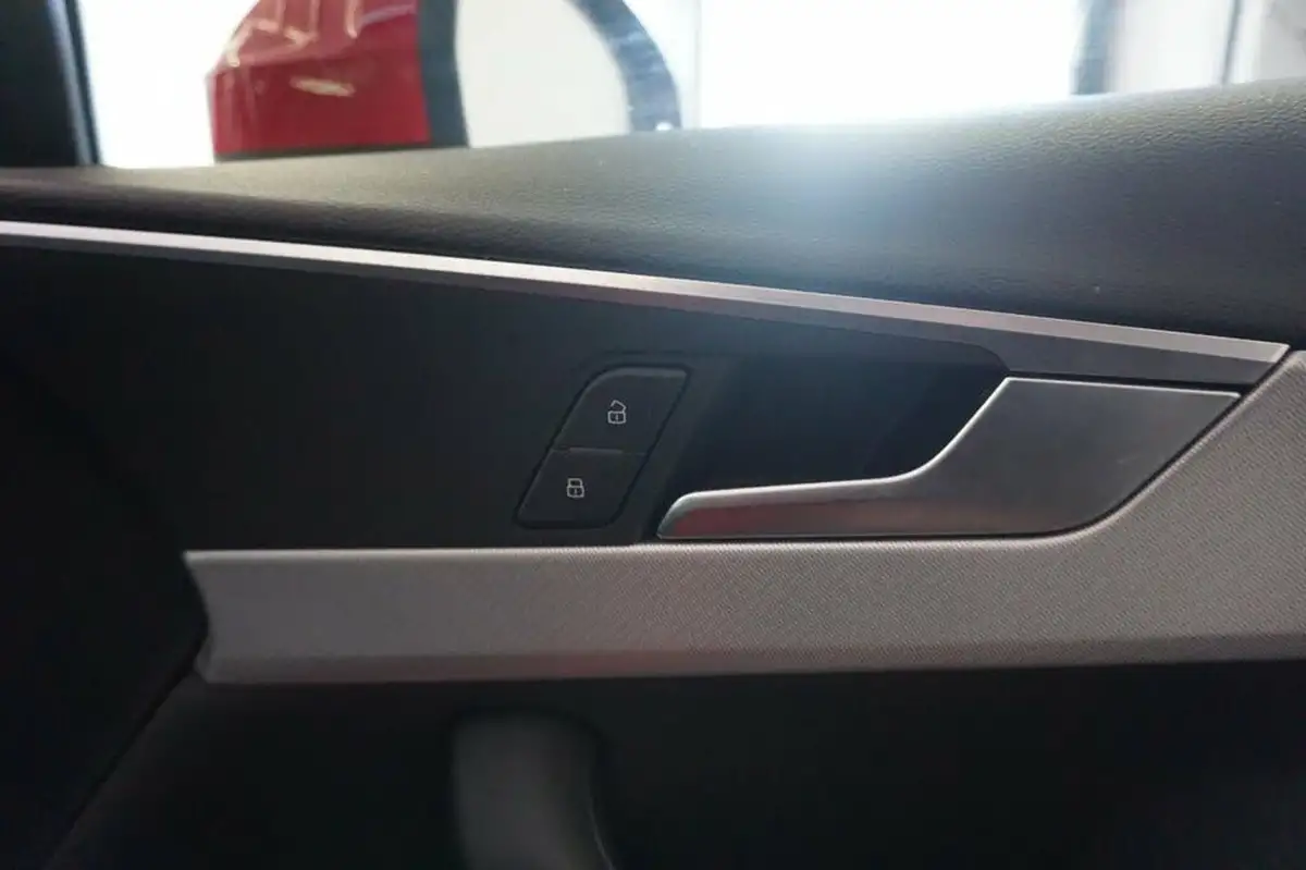 2019-audi-a4-20-35-tfsi-se-big-18