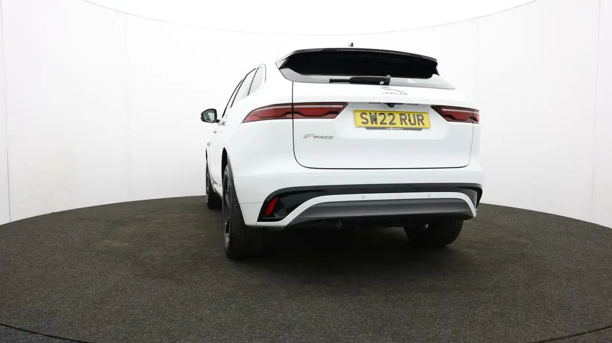 2022-jaguar-f-pace-20-d200-r-dynamic-s-big-11