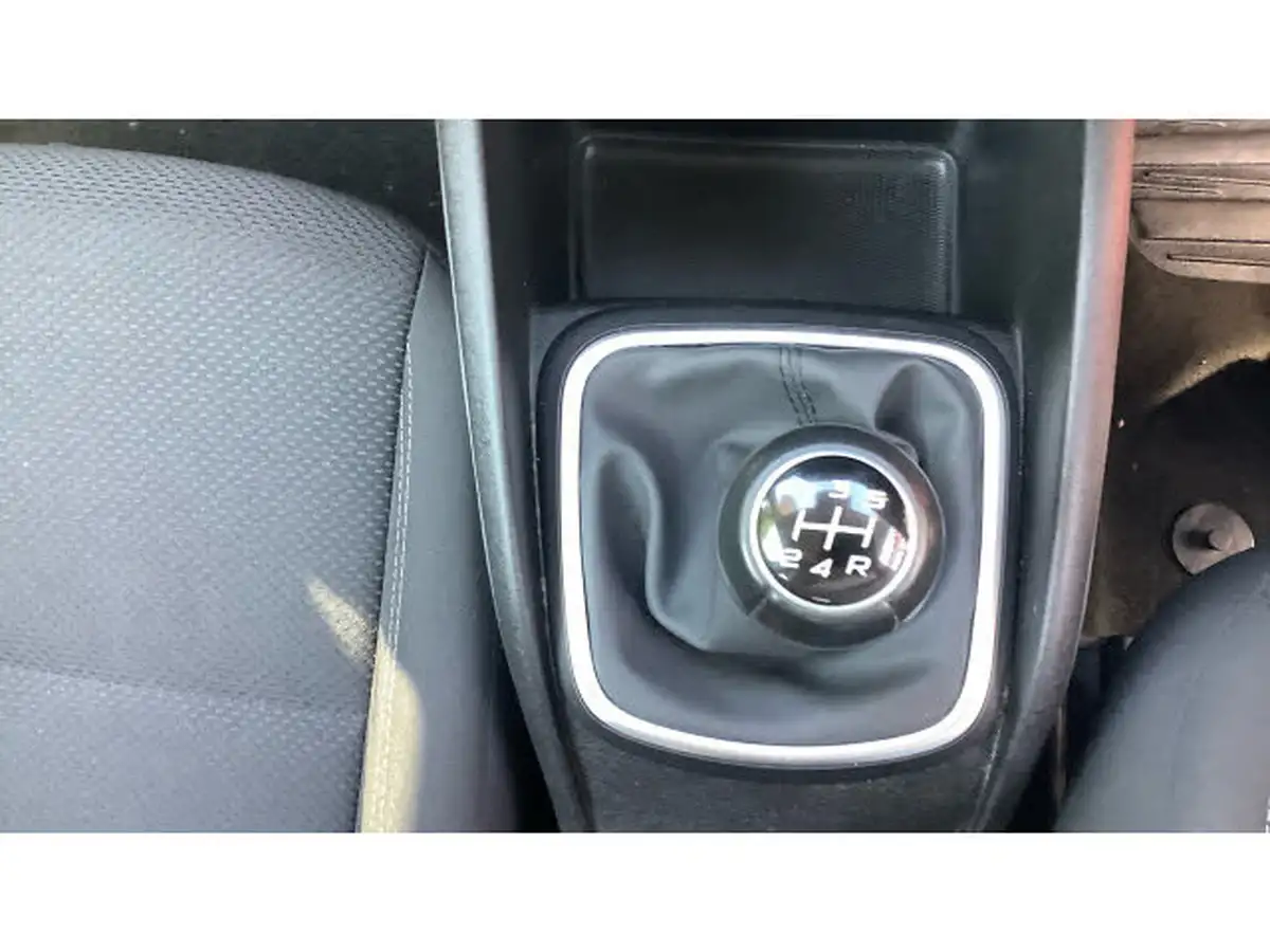 2021-fiat-tipo-10-life-hatchback-big-31