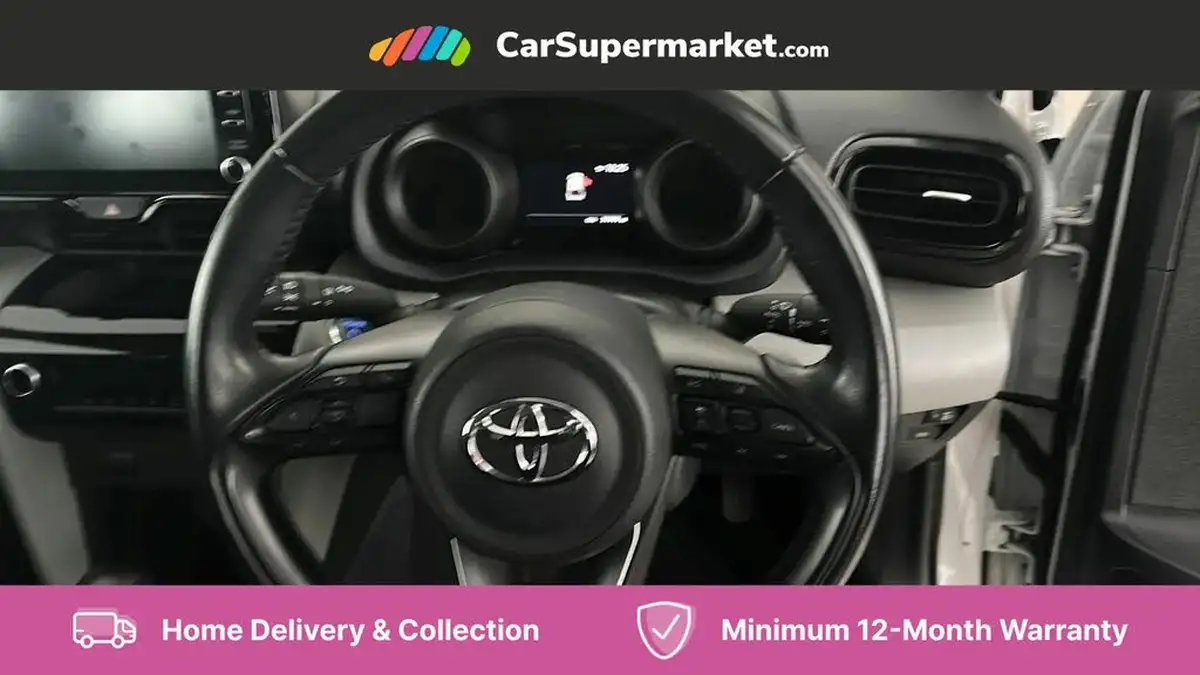 2022-toyota-yaris-cross-15-vvt-i-icon-big-12