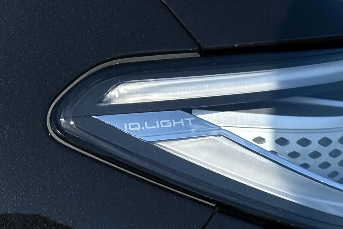 2024-volkswagen-id3-e-pro-match-59kwh-big-27