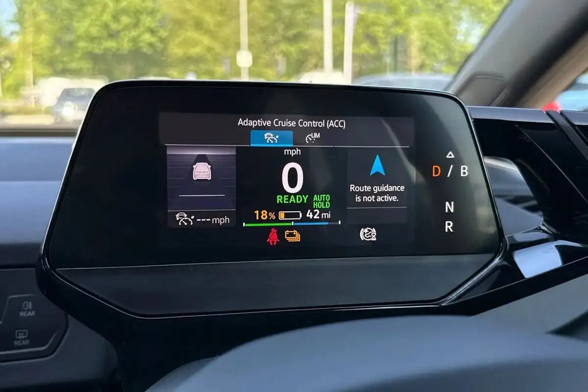 2024-volkswagen-id3-e-pro-match-59kwh-big-51