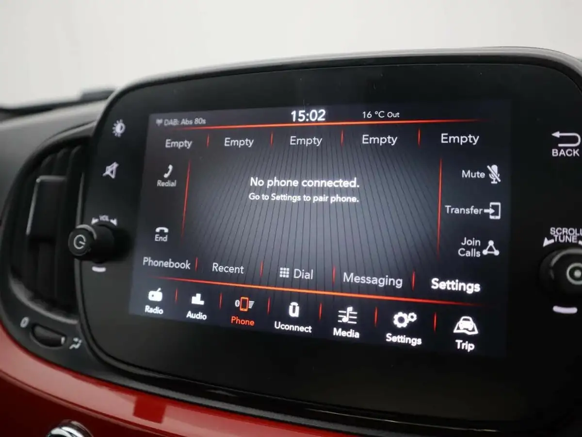 2021-fiat-500-10-lounge-big-22