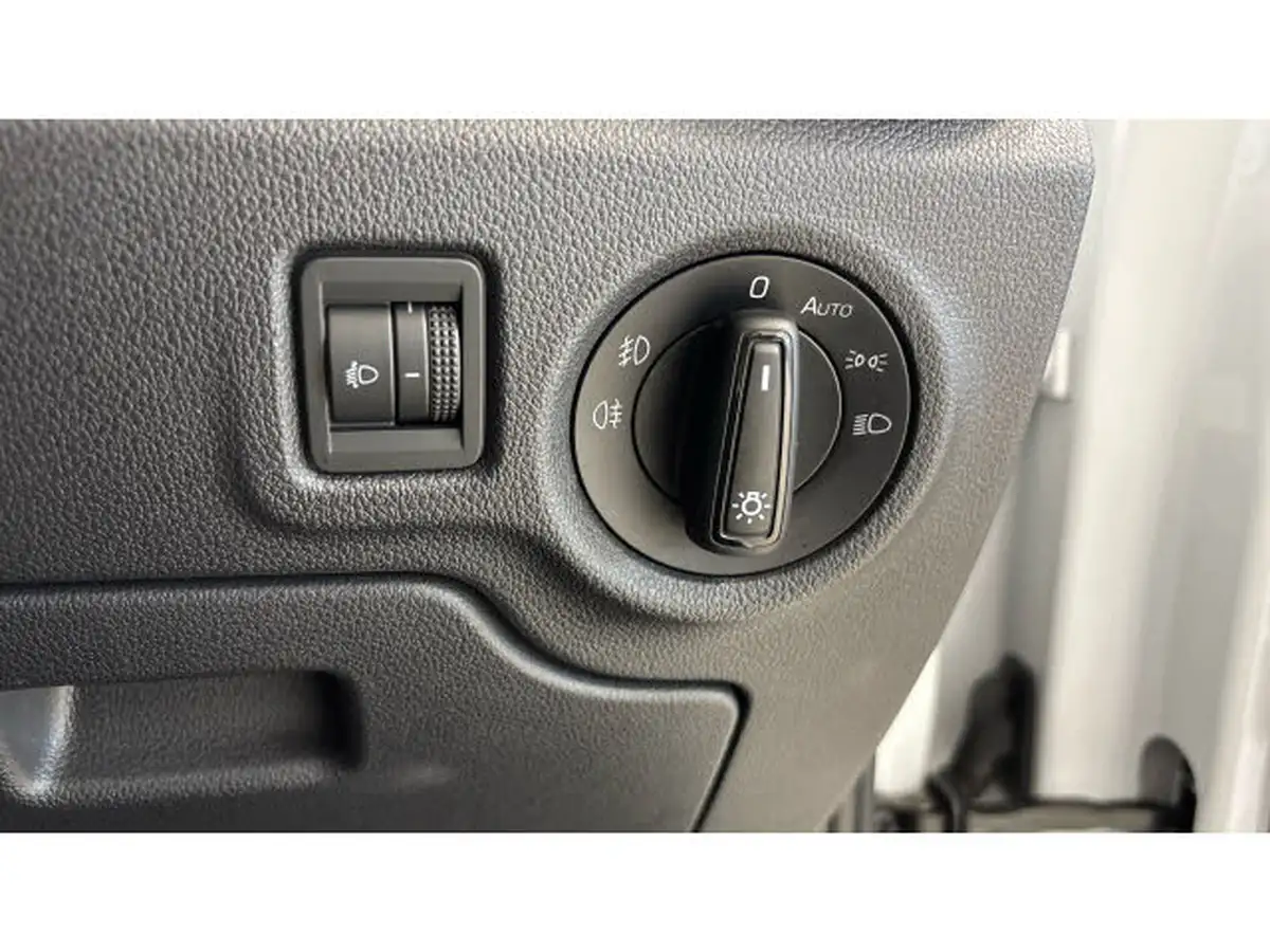 2022-skoda-fabia-10-tsi-se-comfort-109ps-big-23
