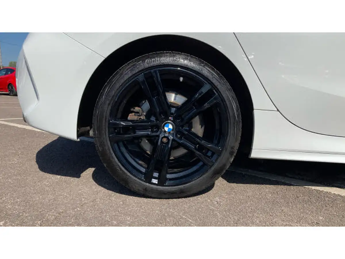 2020-bmw-1-series-20td-120d-xdrive-m-sport-big-6