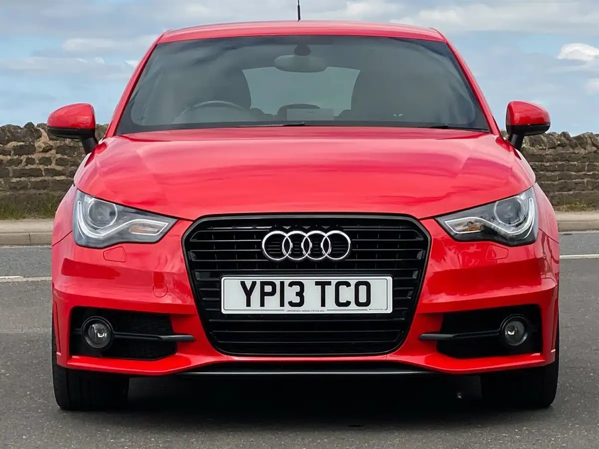 2013-audi-a1-20td-black-edition-sportback-5d-big-22
