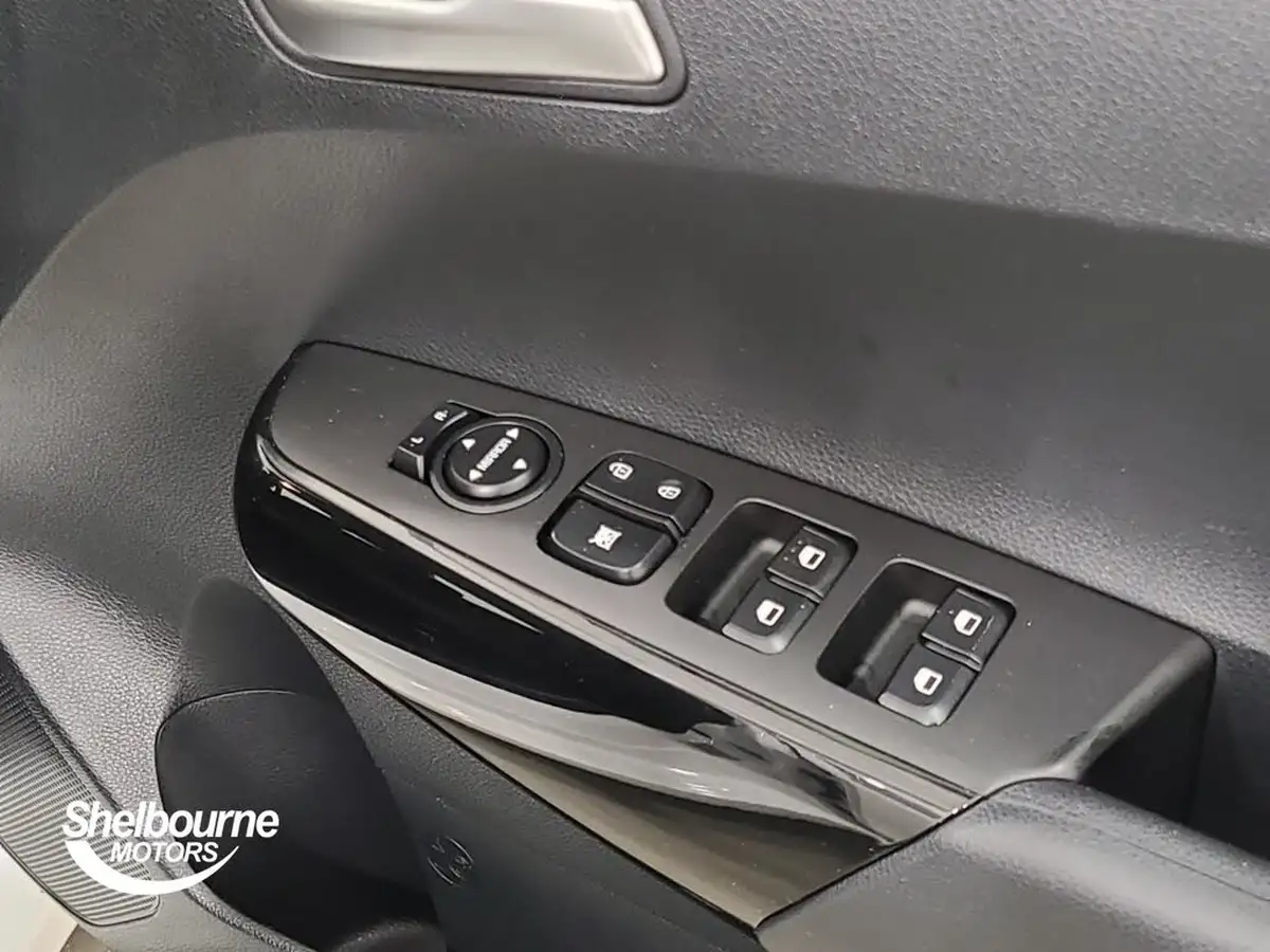 2024-kia-picanto-10-2-big-42