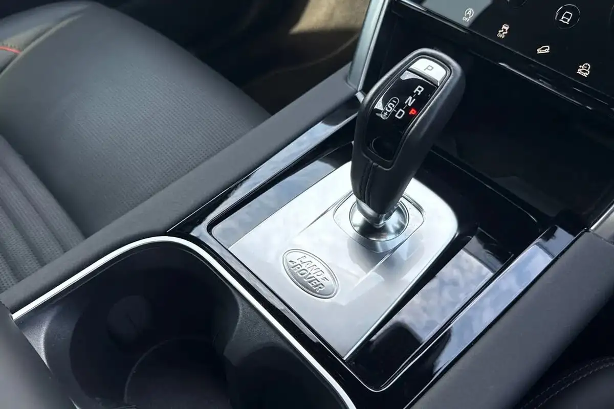 2023-land-rover-discovery-sport-20-d200-dynamic-hse-big-13