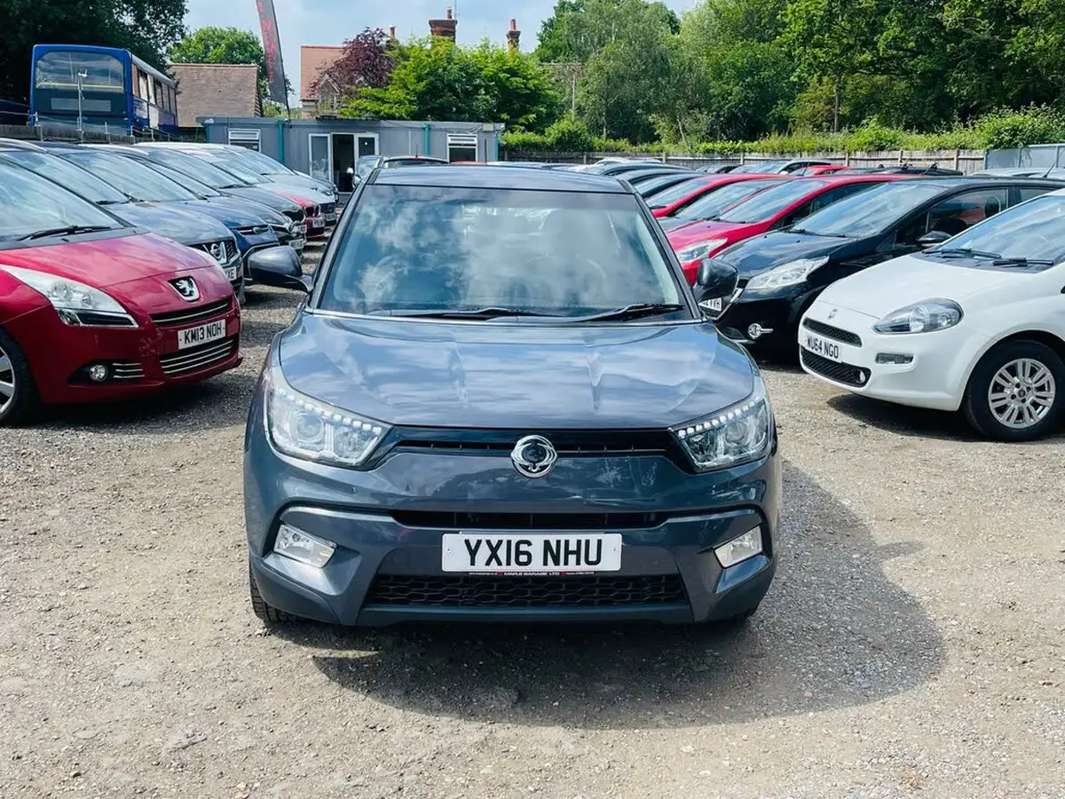 2016-kgm-ssangyong-tivoli-16-ex-big-15