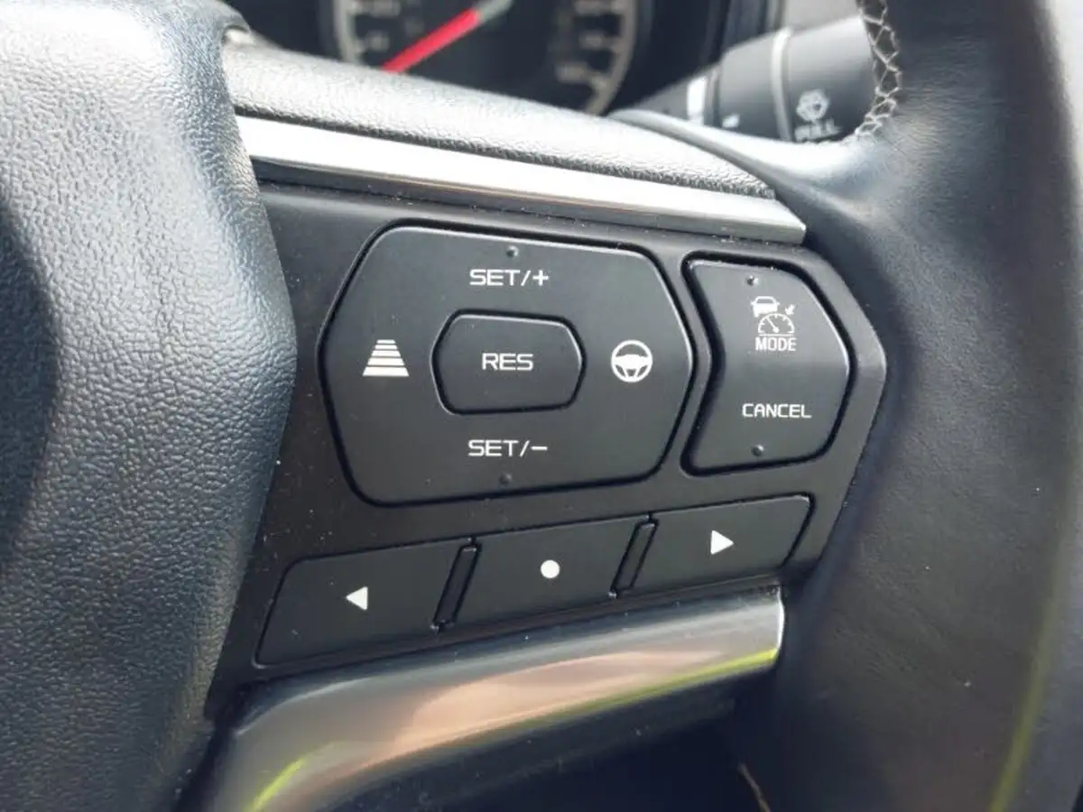 2023-isuzu-d-max-19td-dl40-auto-big-11