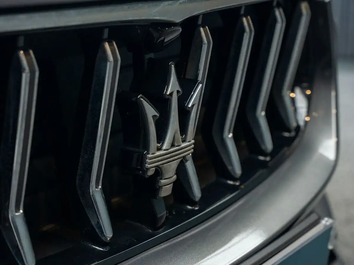 2021-maserati-levante-20-gt-big-30