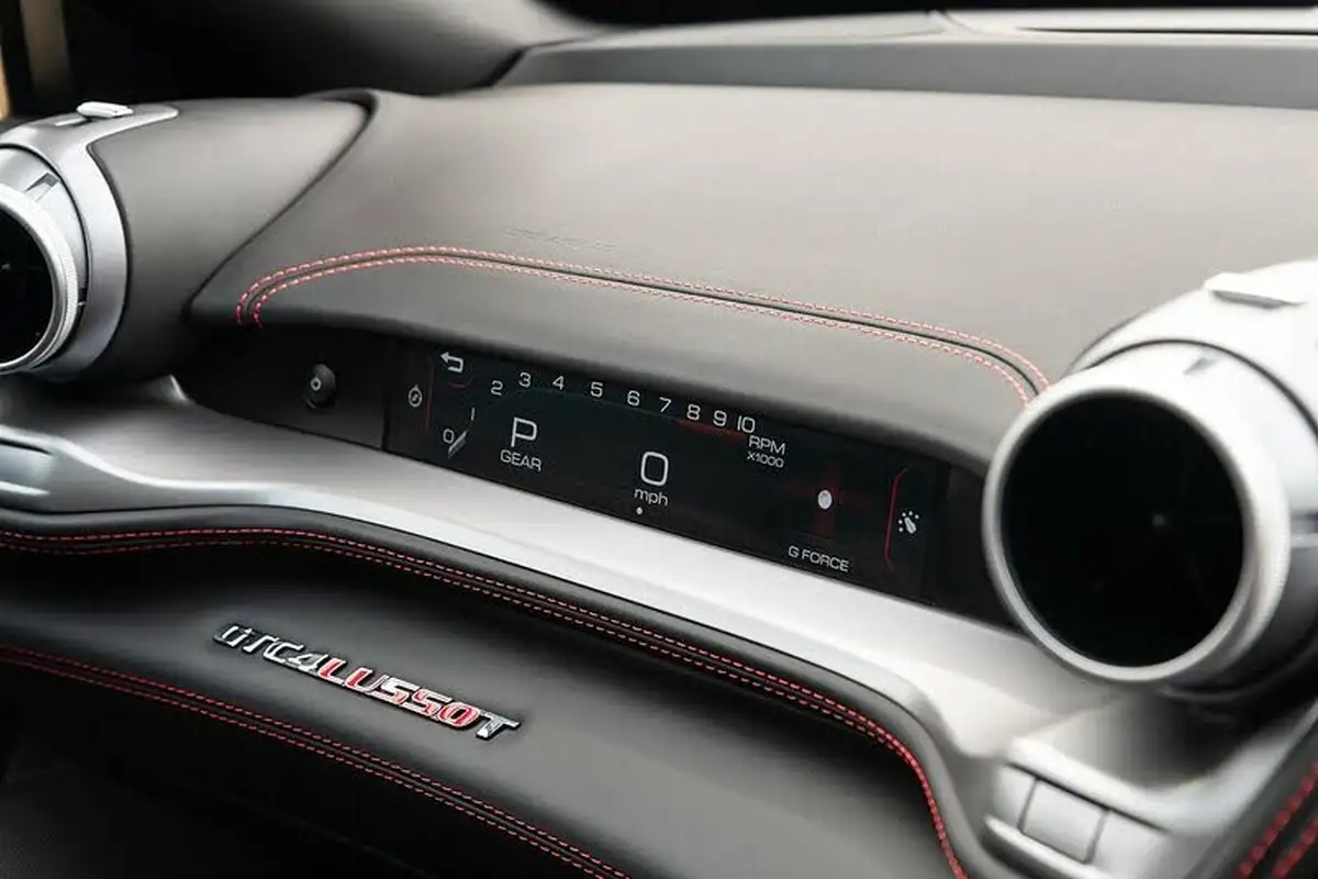 2018-ferrari-gtc4lusso-t-v8-603-bhp-big-9
